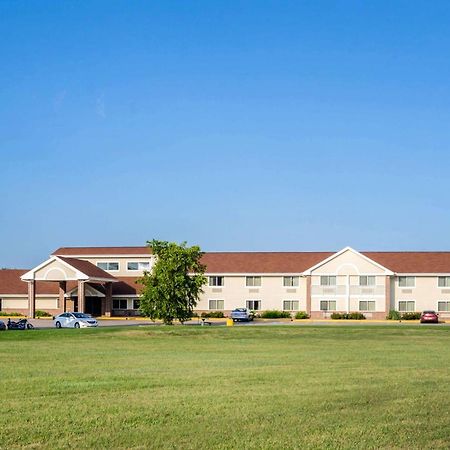 Rodeway Inn Hesston Εξωτερικό φωτογραφία