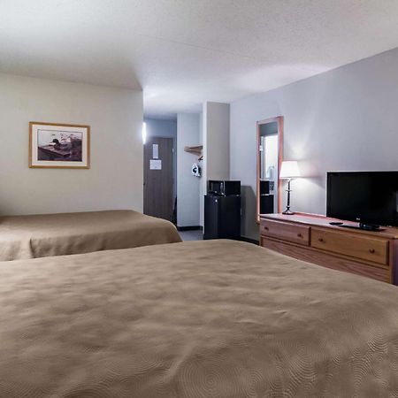 Rodeway Inn Hesston Εξωτερικό φωτογραφία