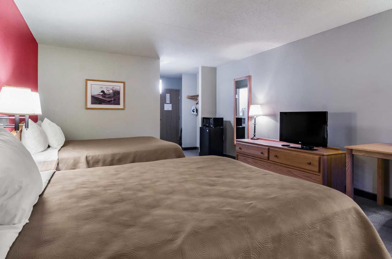 Rodeway Inn Hesston Εξωτερικό φωτογραφία