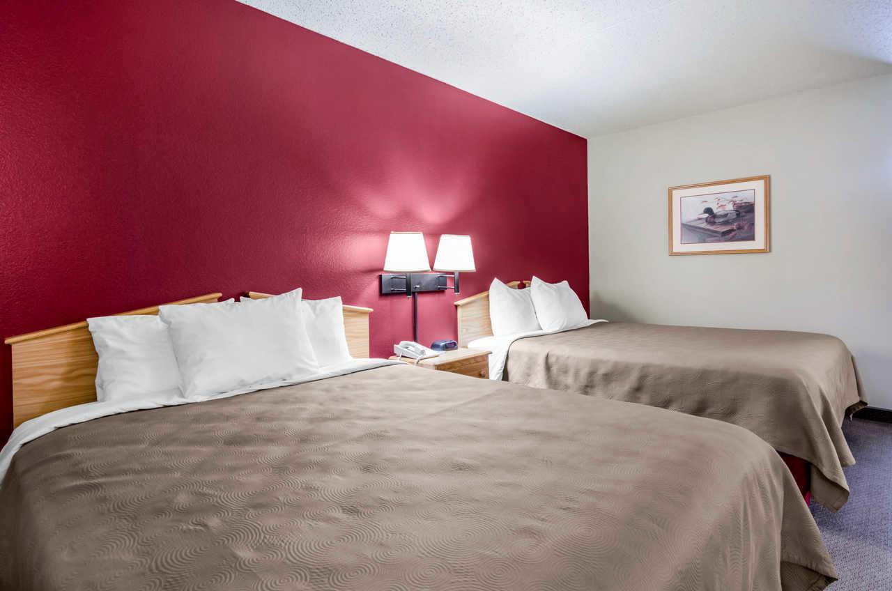 Rodeway Inn Hesston Εξωτερικό φωτογραφία