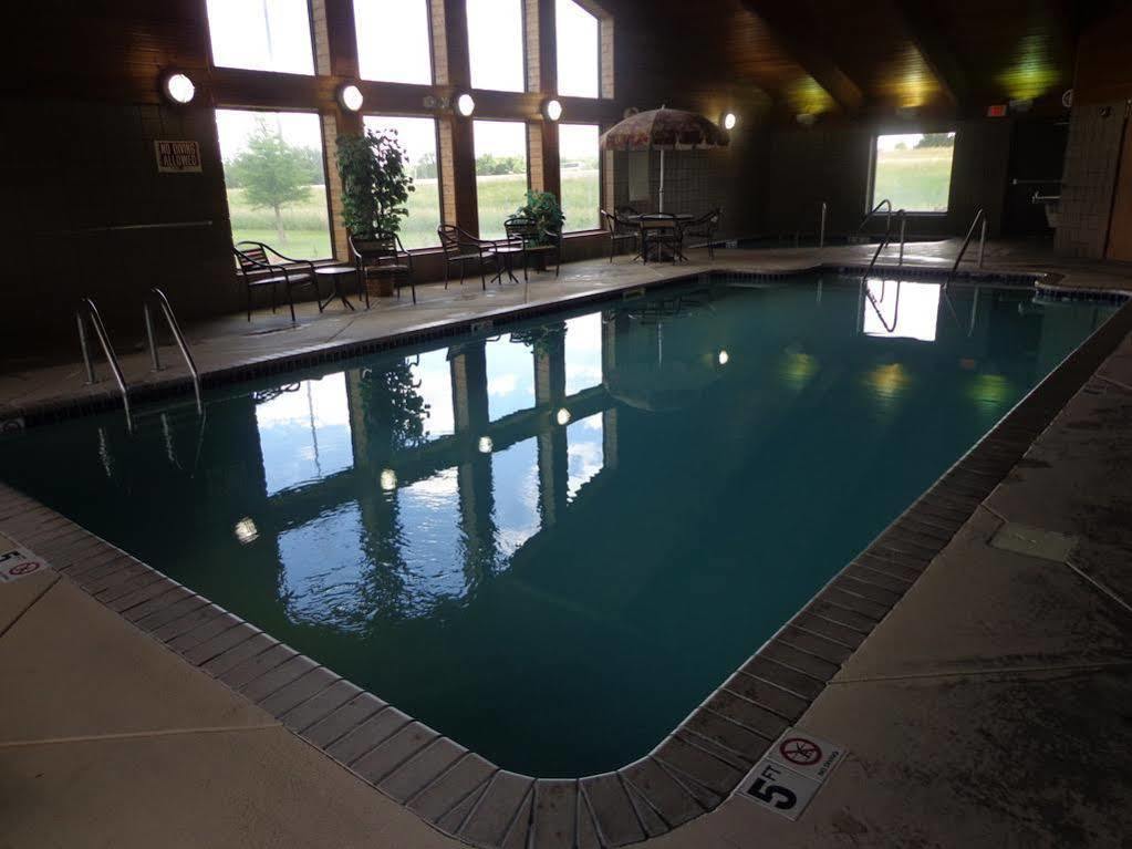 Rodeway Inn Hesston Εξωτερικό φωτογραφία
