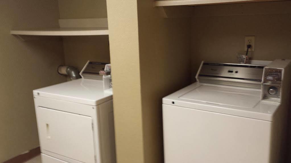 Rodeway Inn Hesston Εξωτερικό φωτογραφία