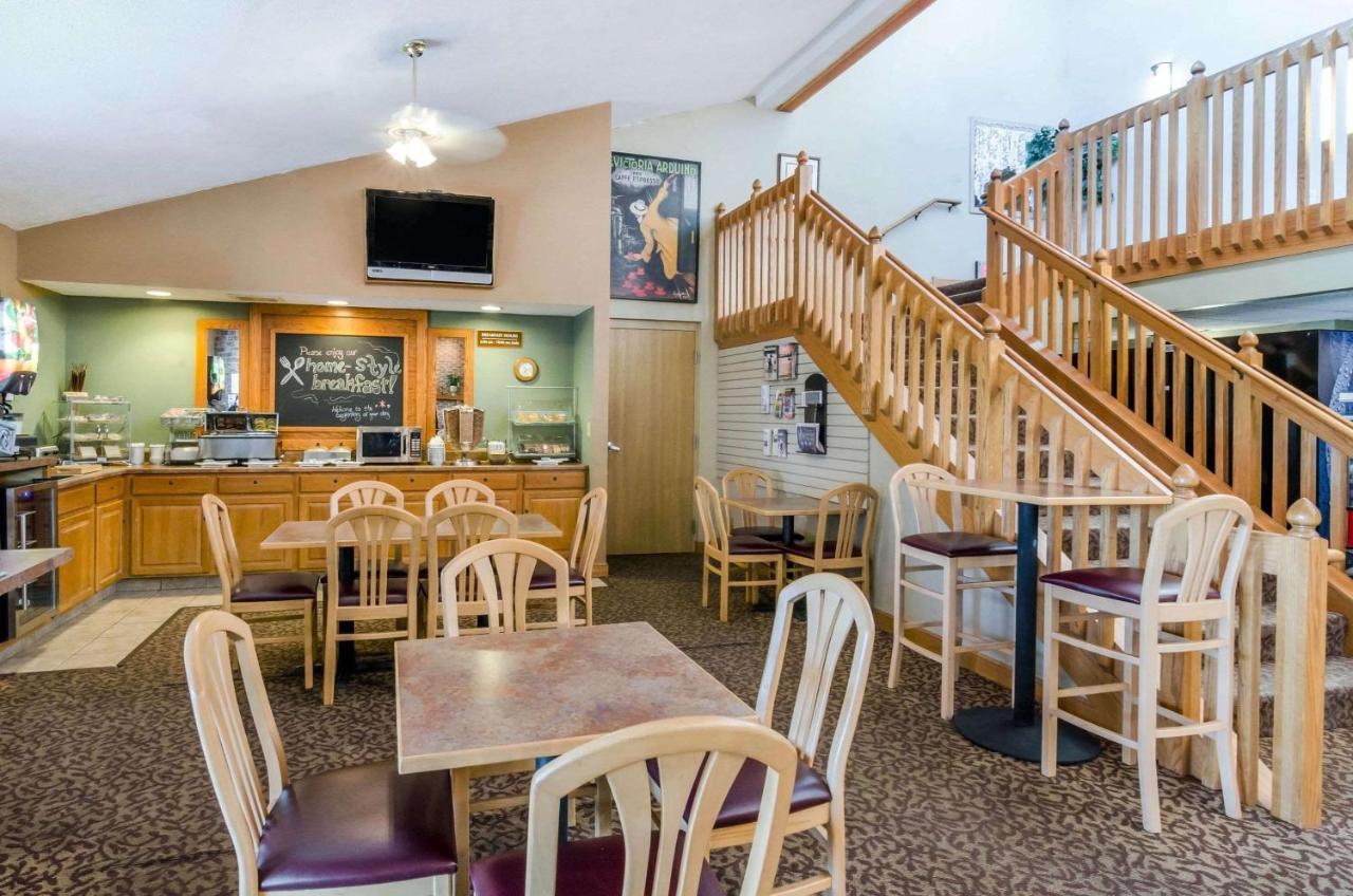 Rodeway Inn Hesston Εξωτερικό φωτογραφία
